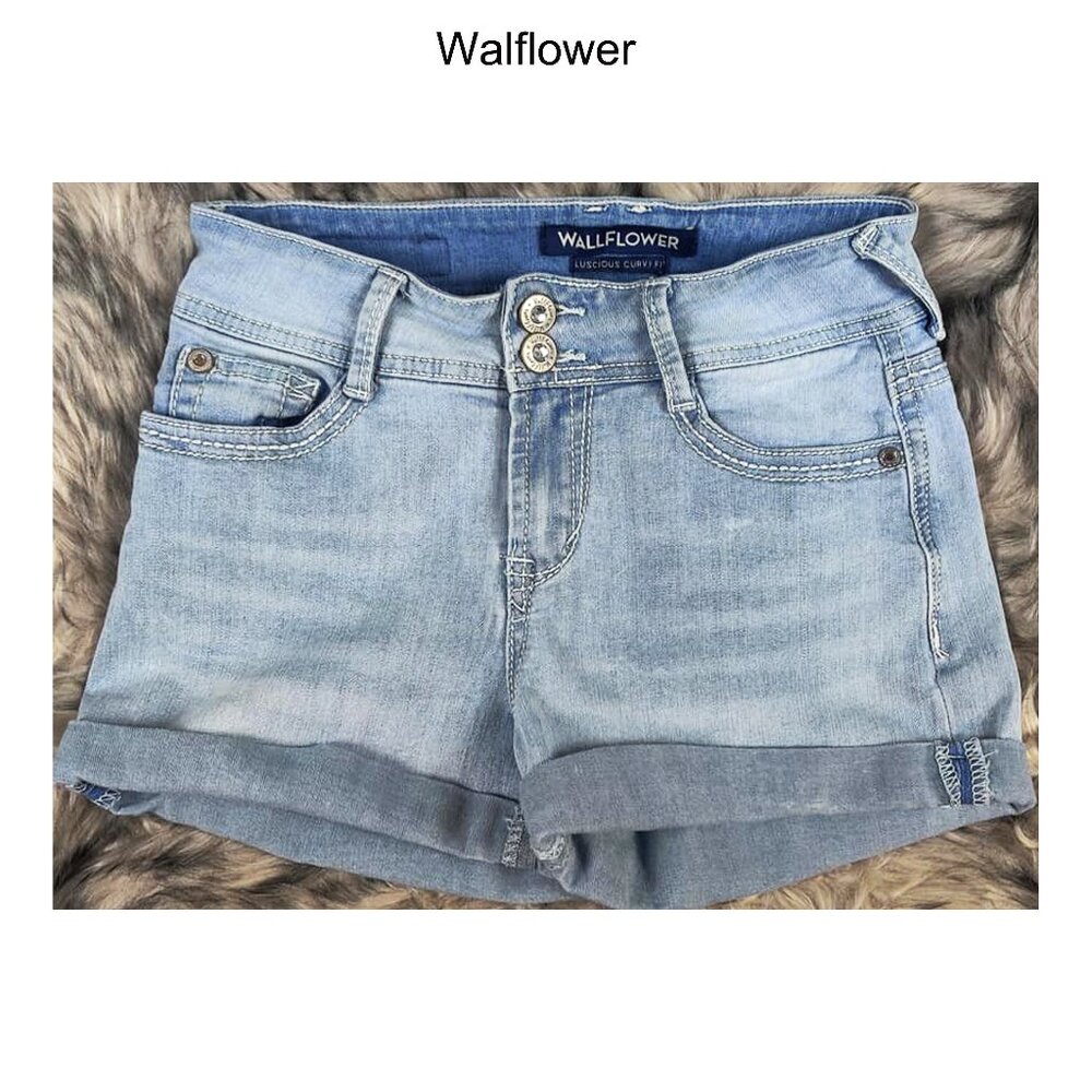 Wallflower Luscious Curvy Fit Denim Shorts Size 3